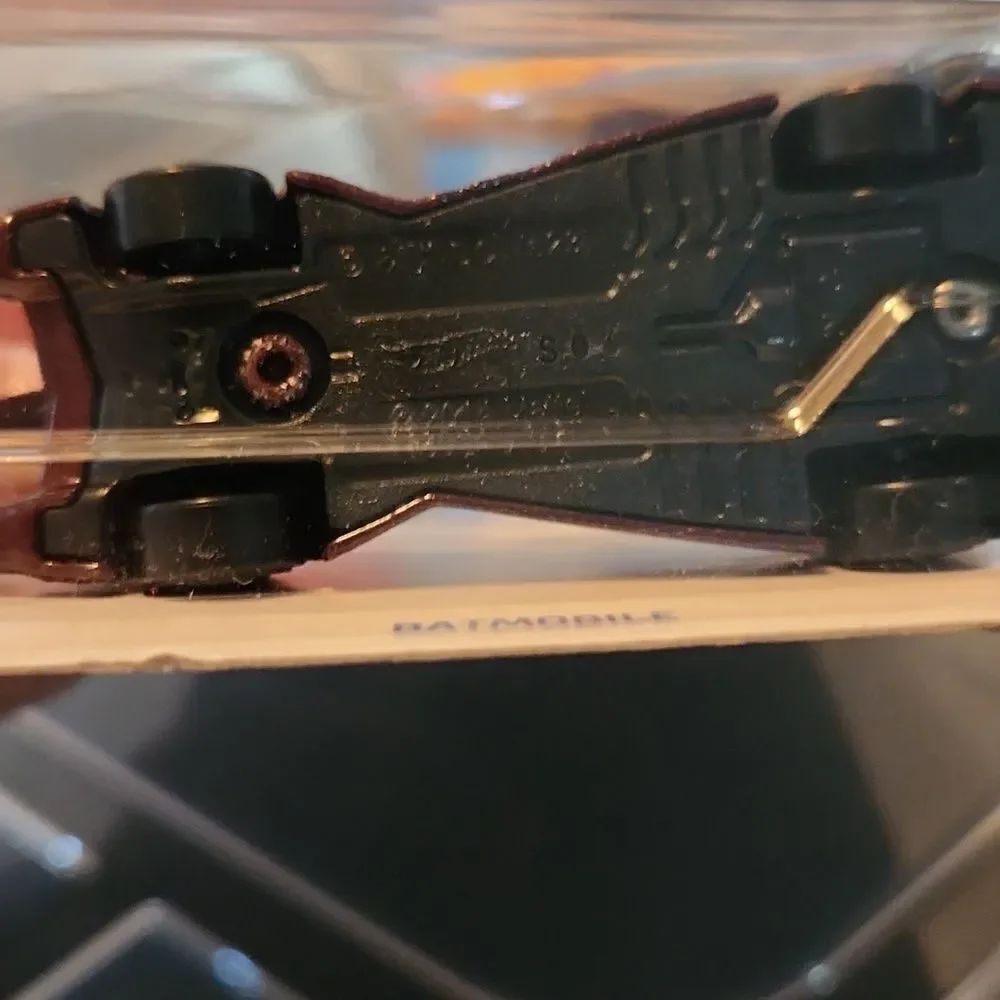 Hot Wheels Batman Batmobile NIP - Picture 5 of 6